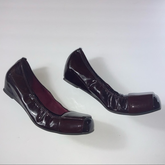 Theory Patent Leather Wedge Ballet Flats Burgundy - Picture 3 of 11